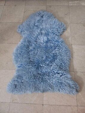 Real Sheepskin Fur Area Rug Blue Dyed Handmade Genuine Leather Home Decor Rug